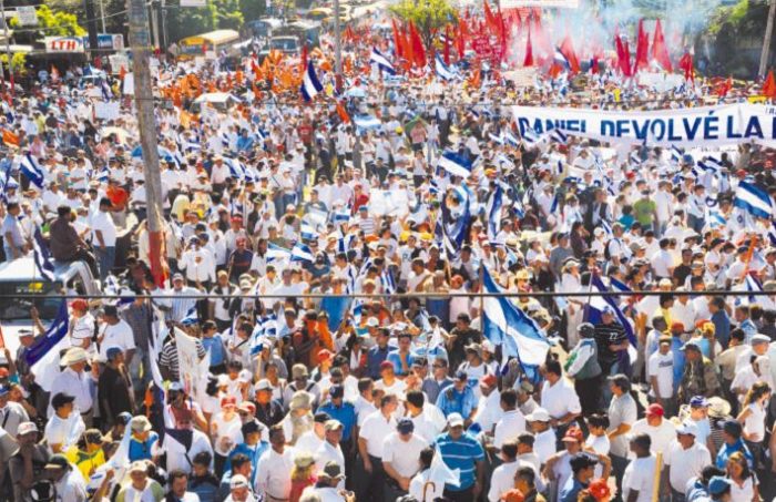 Manifestación en Managua en contra del fraude de las municipales en 2008, cuando el FSLN hizo fraudes en más de 40 alcaldías, según Ética y Transparencia. LA PRENSA/ARCHIVO