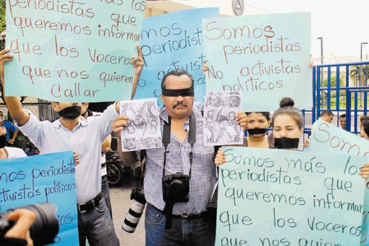 http://s3.laprensa.com.ni-bq.s3-us-west-2.amazonaws.com/wp-content/uploads/2017/02/28194430/censura-750x500.jpg