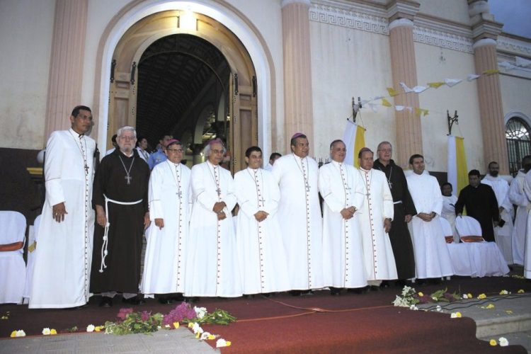 Obispos, Nicaragua, Iglesia Católica,