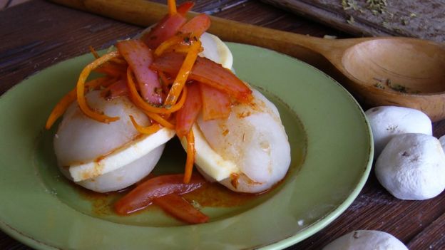"Todavía hay una cierta resistencia a consumir chuño acá en Lima, pero en los últimos cinco años incluso los chefs lo están usando para fusionar platos", dice Salas. CRISTINA FONSECA/PAPA ANDINA-CIP