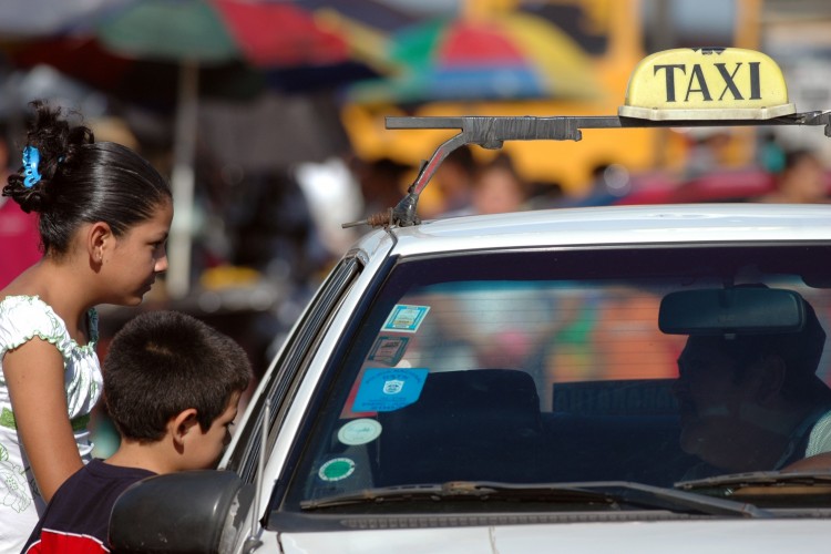 Taxistas piden sacar de circulación a ilegales de Camoapa - La Prensa (Nicaragua)